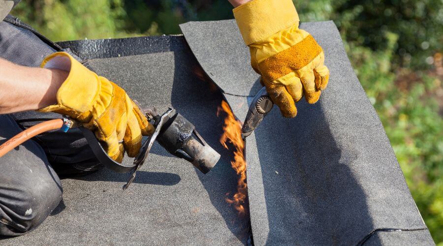 Expert new roof installation services in Tamms, IL